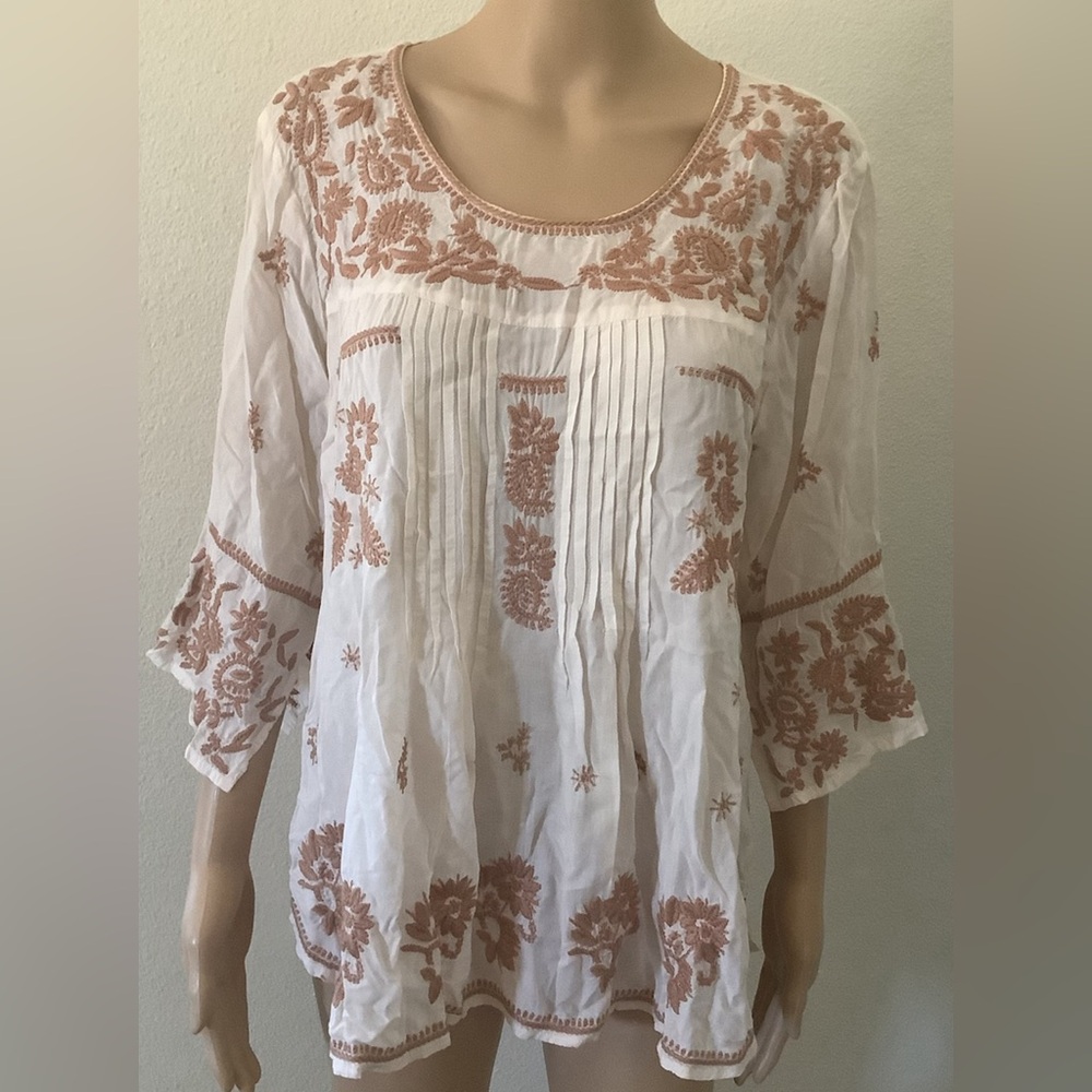 LulaSoul Tunic / blouse Womens Sz Medium regular Embroidered Relaxed
